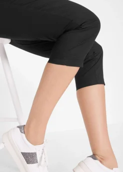 Pantalón 3/4 con cordón