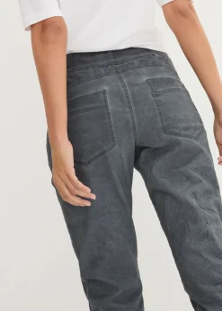 Pantalón 3/4 con cordón en contraste