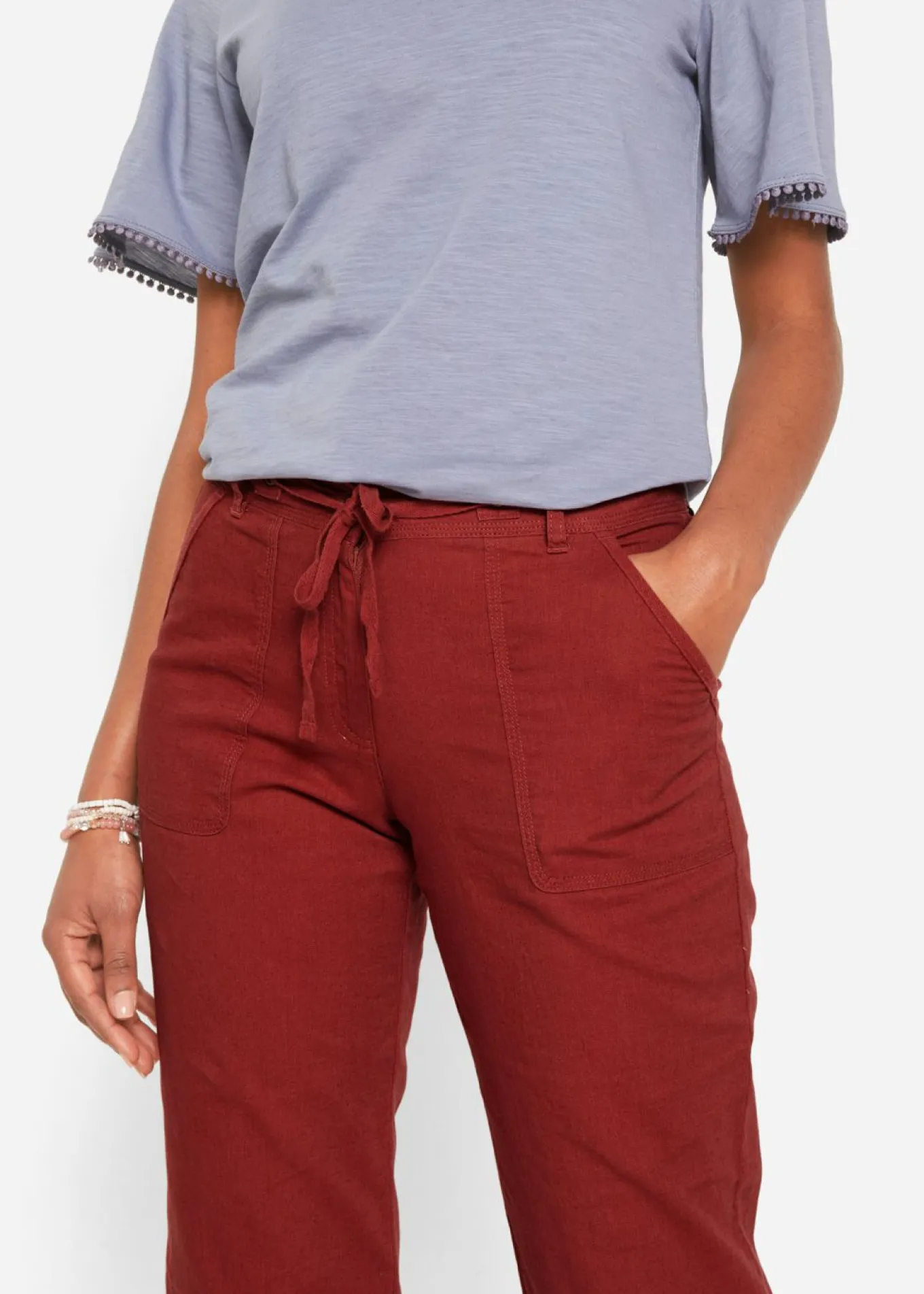 Pantalón 3/4 en mezcla de algodón y lino