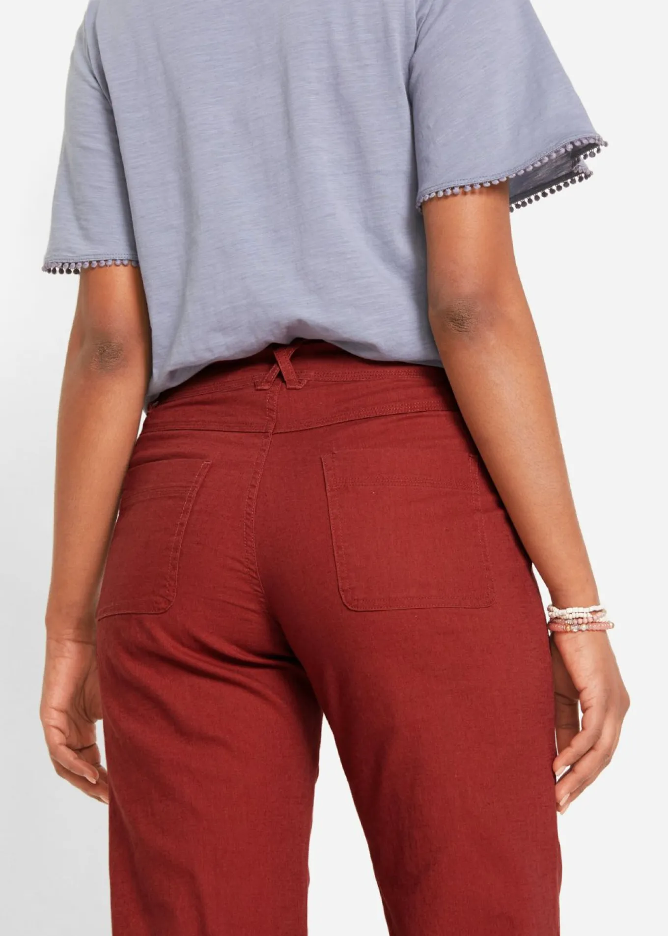 Pantalón 3/4 en mezcla de algodón y lino