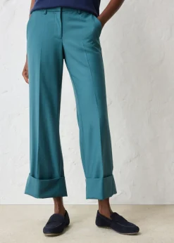 Pantalón acampanado con contenido de lana