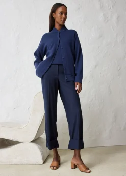 Pantalón acampanado con contenido de lana