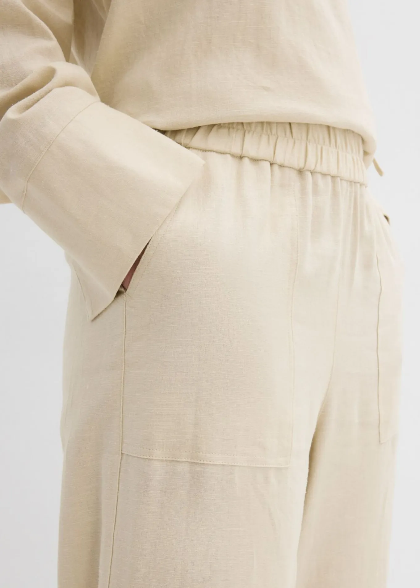 Pantalón acampanado de mezcla de lino ligero