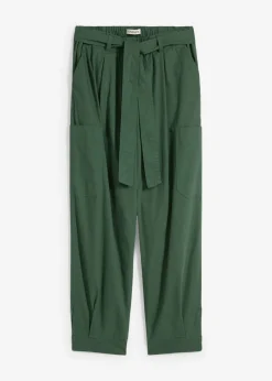 Pantalón acortado tipo cargo