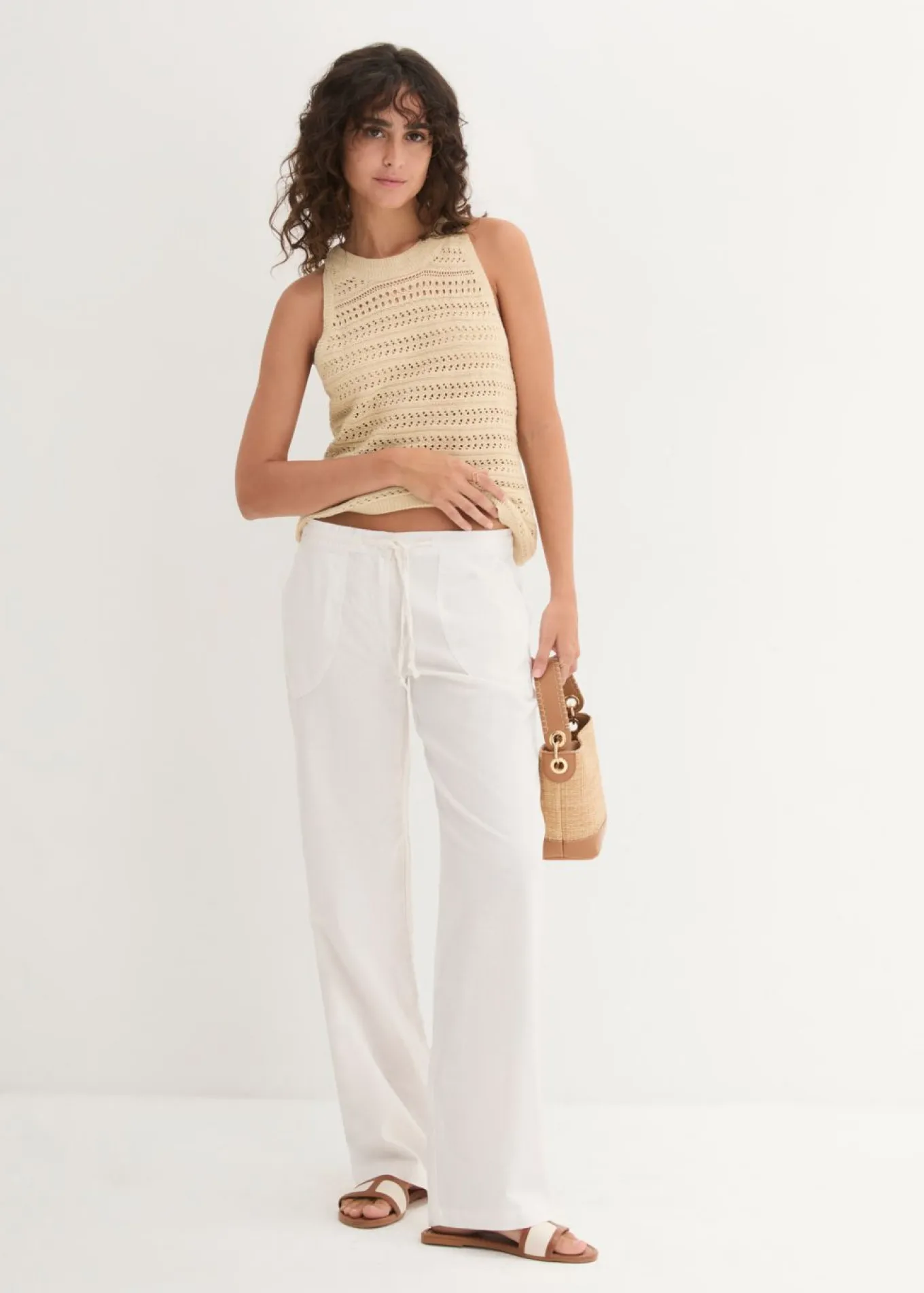 Pantalón ancho con lino