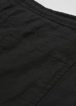 Pantalón ancho con lino