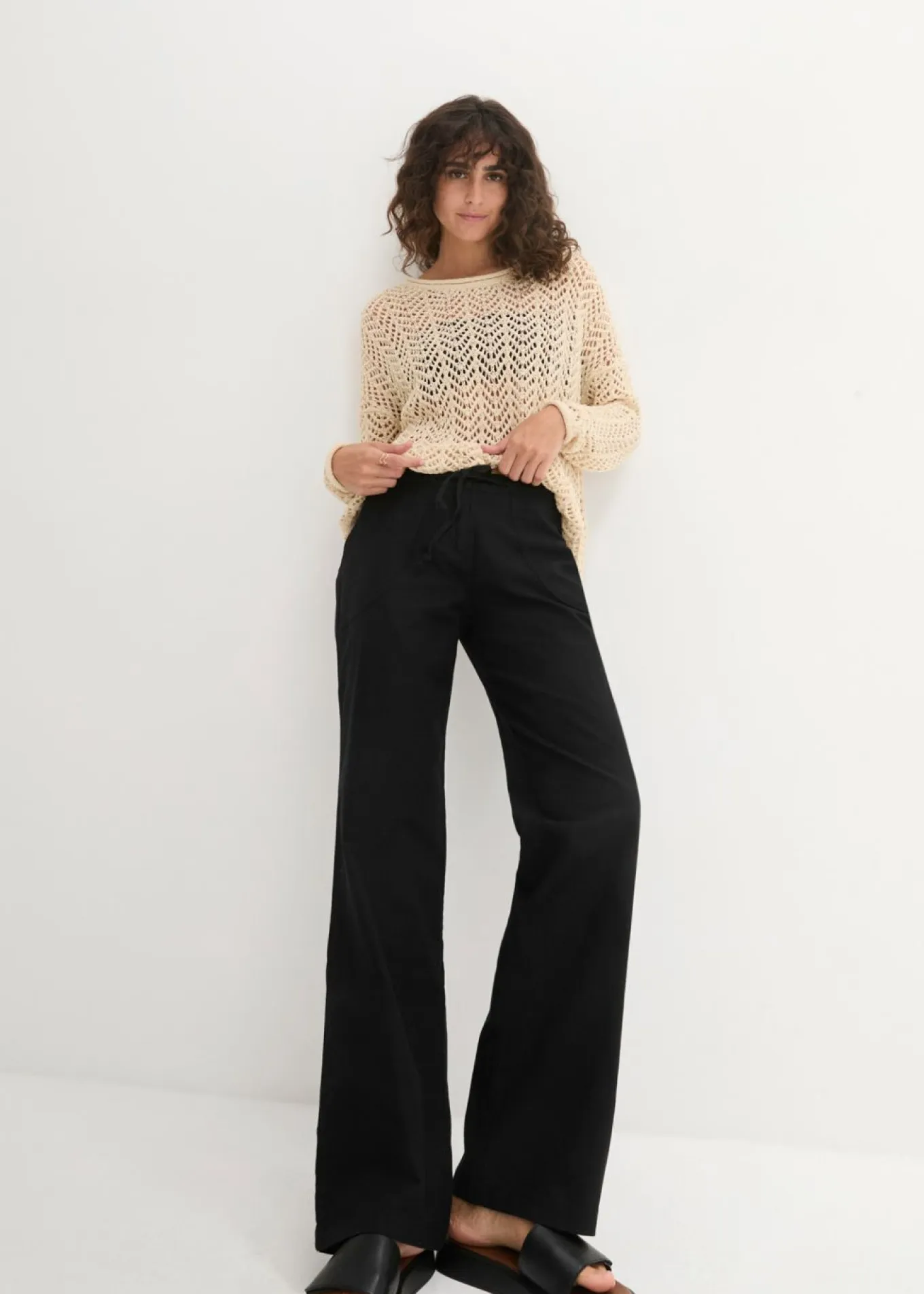 Pantalón ancho con lino
