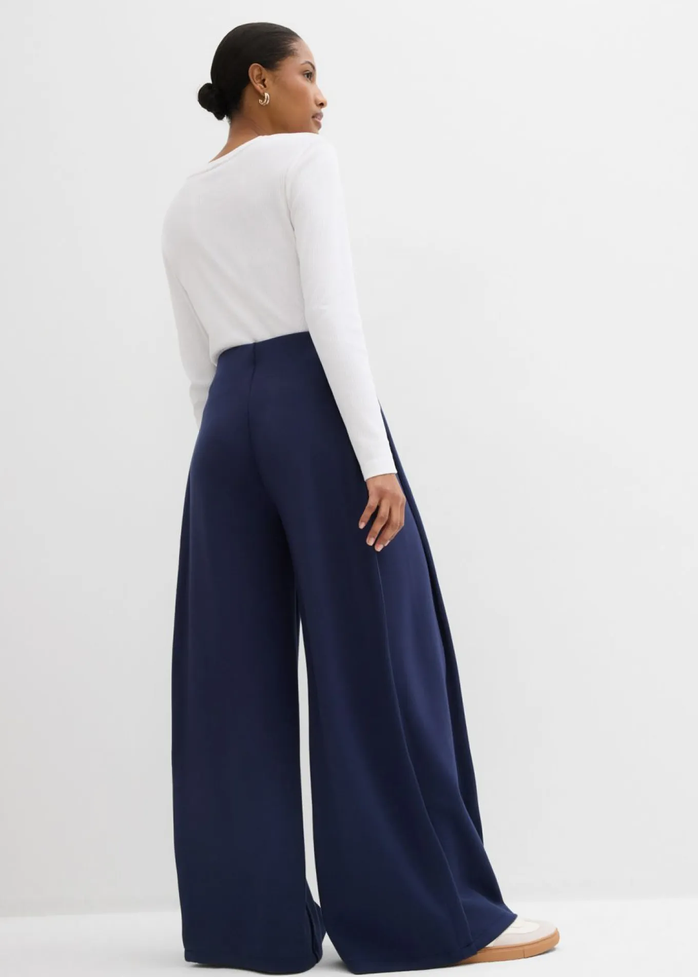 Pantalón ancho de mezcla de modal con pliegue lateral