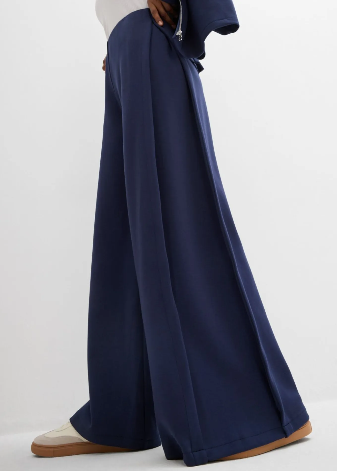 Pantalón ancho de mezcla de modal con pliegue lateral