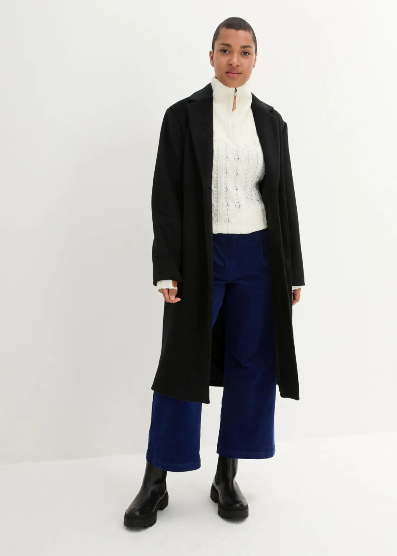 Pantalón ancho de pana elástica con cintura cómoda high waist, largo 7/8