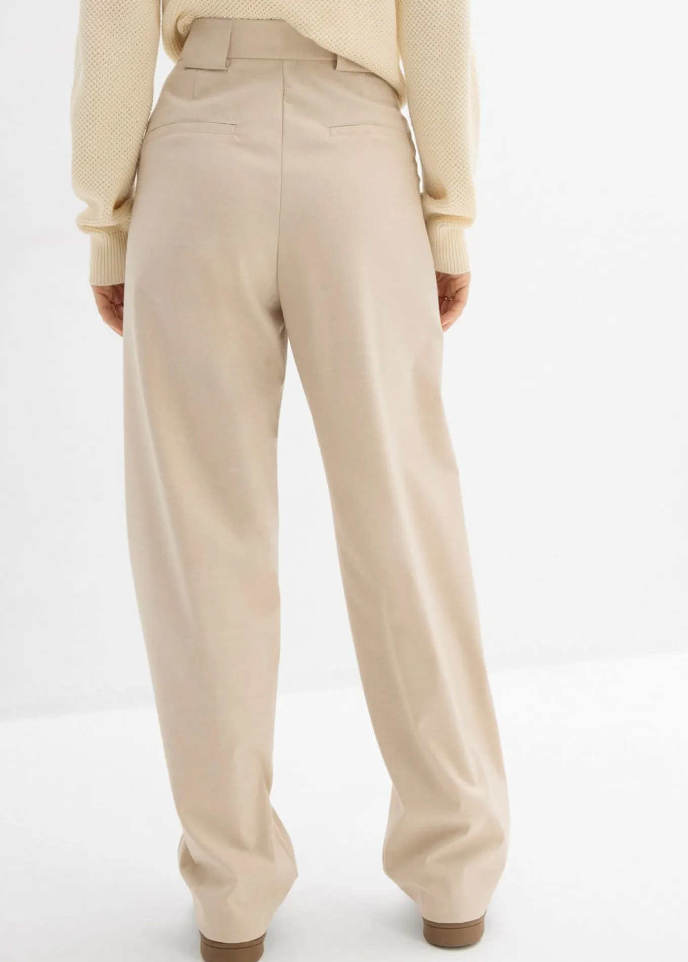 Pantalón barrel con cintura alta