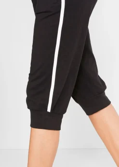 Pantalón bombacho elástico y deportivo de largo 3/4