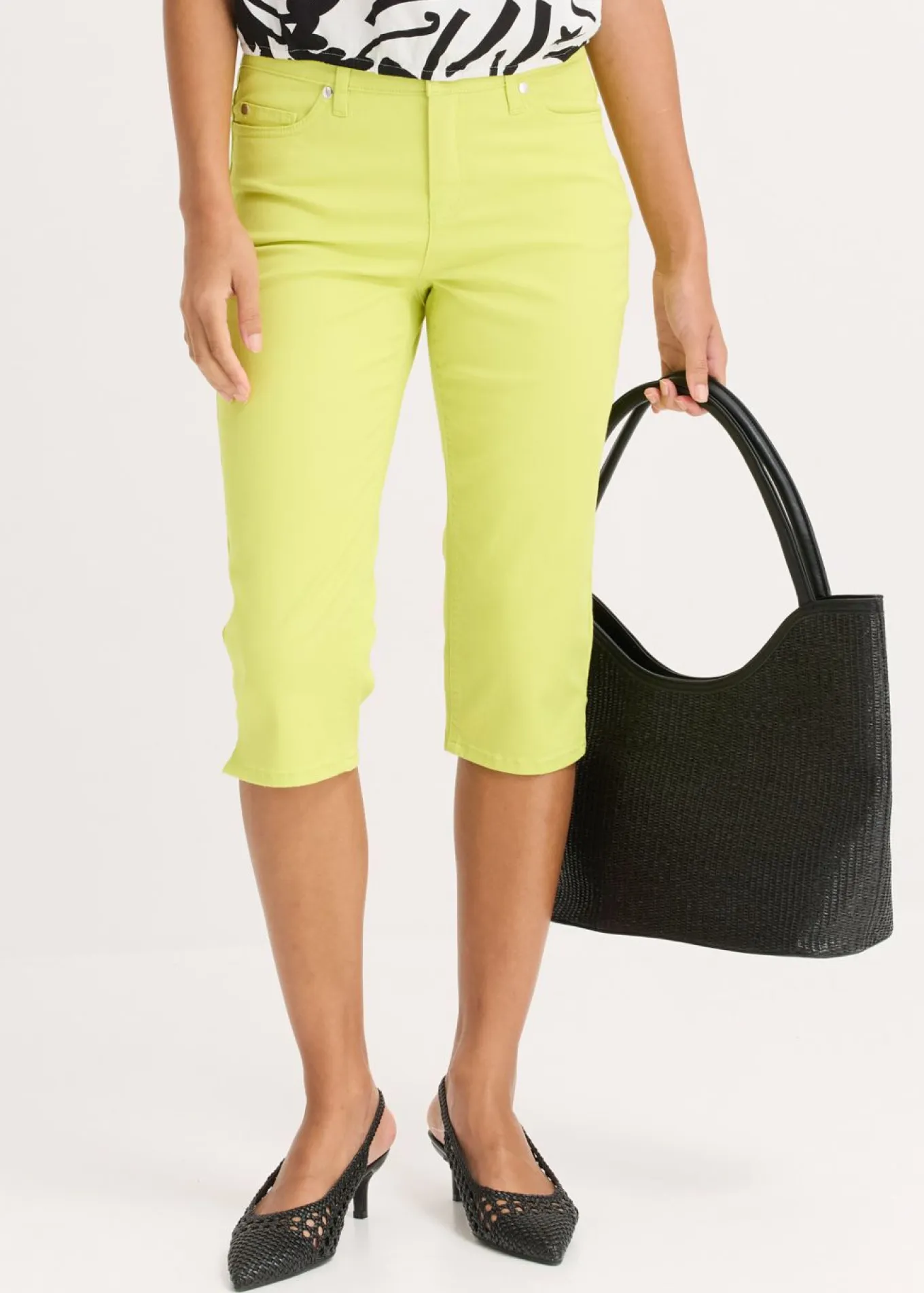 Pantalón capri con cintura cómoda
