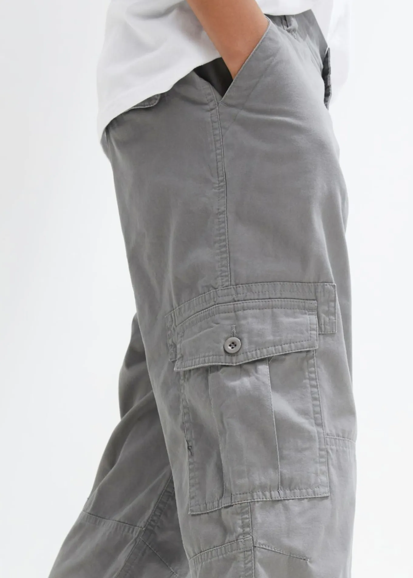 Pantalón capri de algodón puro con corte holgado