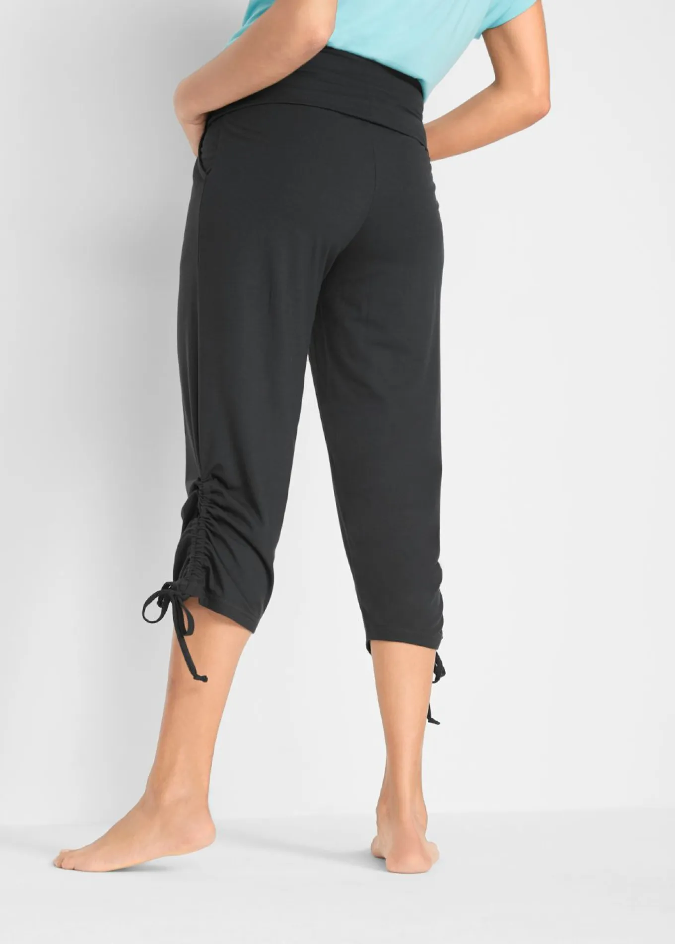 Pantalón capri de mezcla de viscosa con fruncido