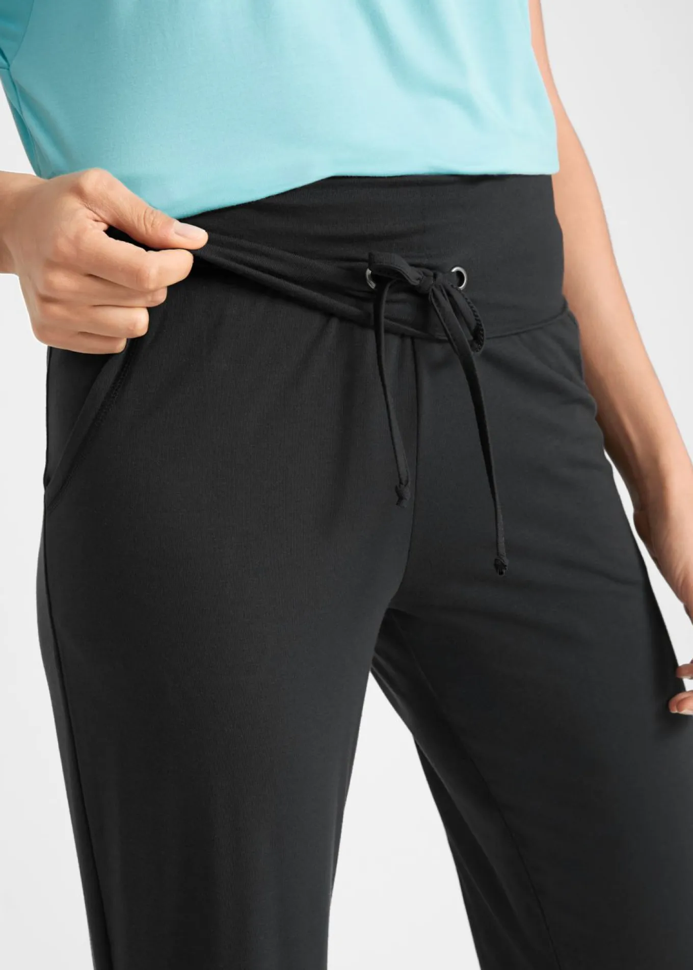 Pantalón capri de mezcla de viscosa con fruncido