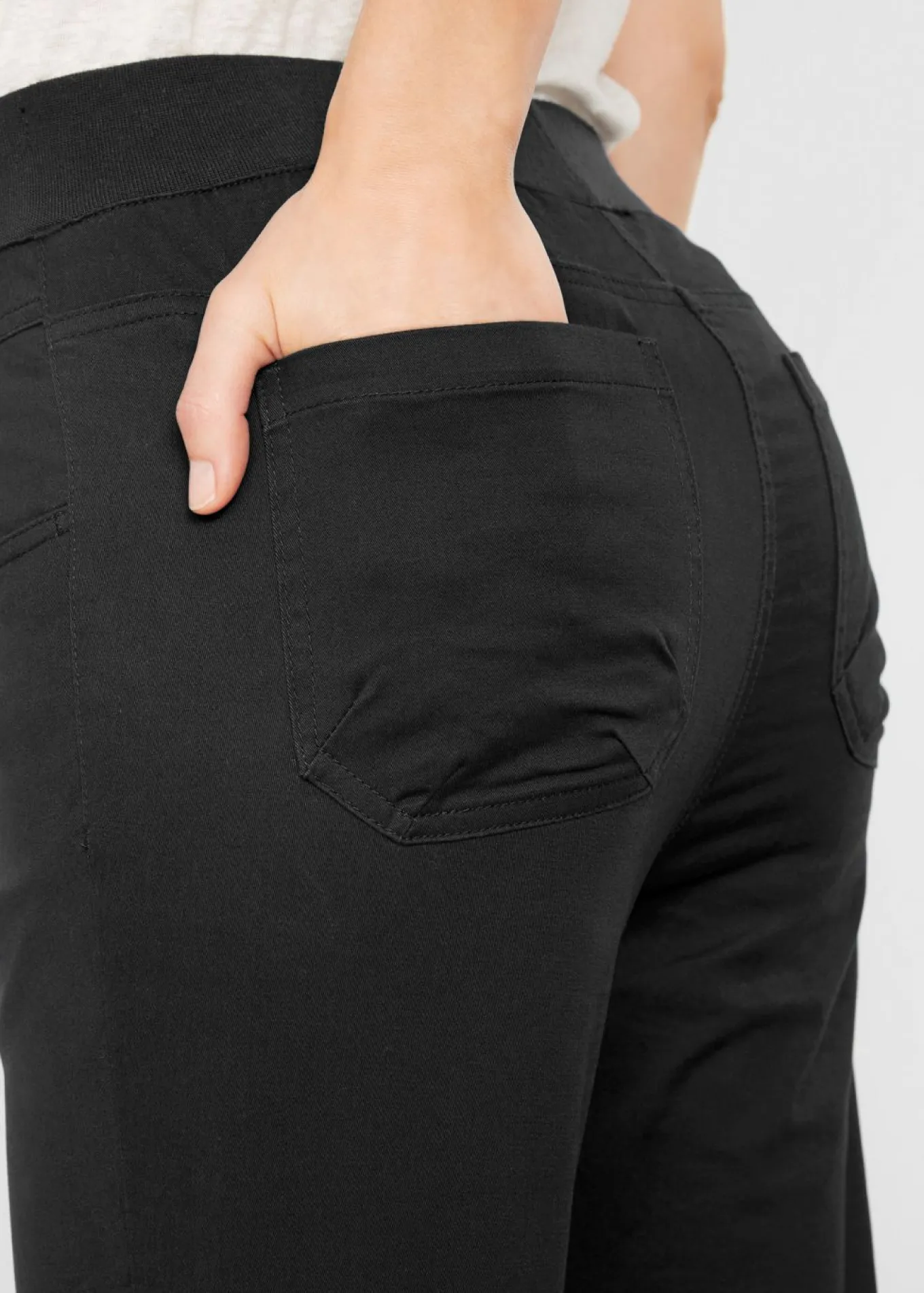 Pantalón capri de mezcla de algodón con cintura cómoda