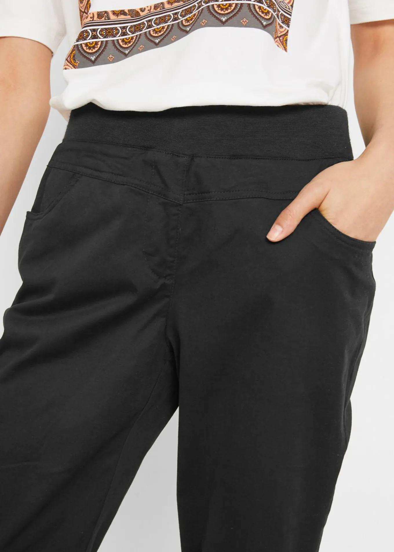 Pantalón capri de mezcla de algodón con cintura cómoda