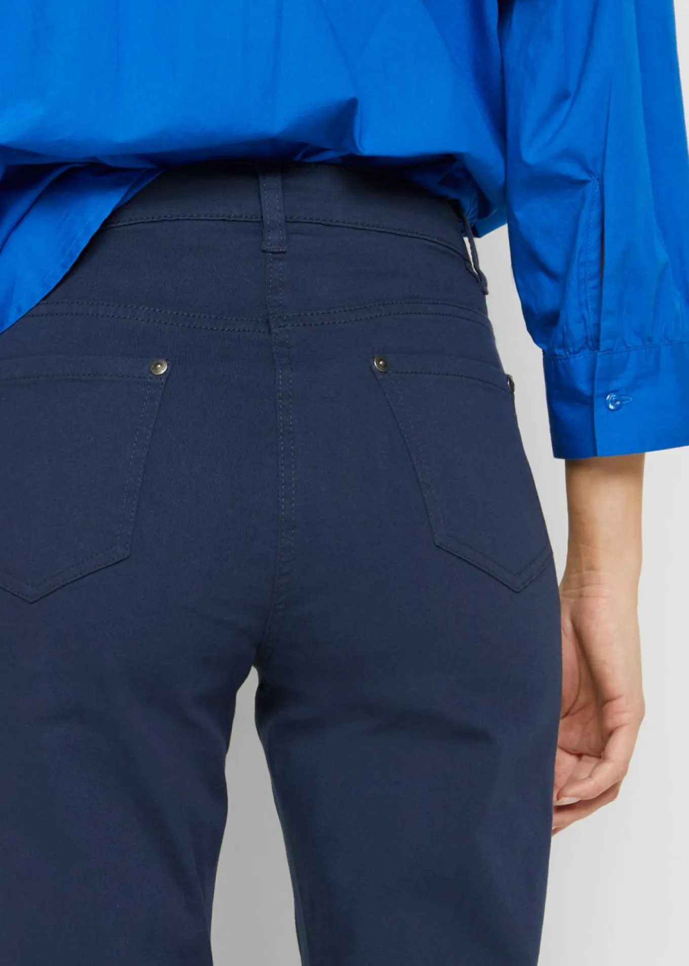 Pantalón capri de tiro alto