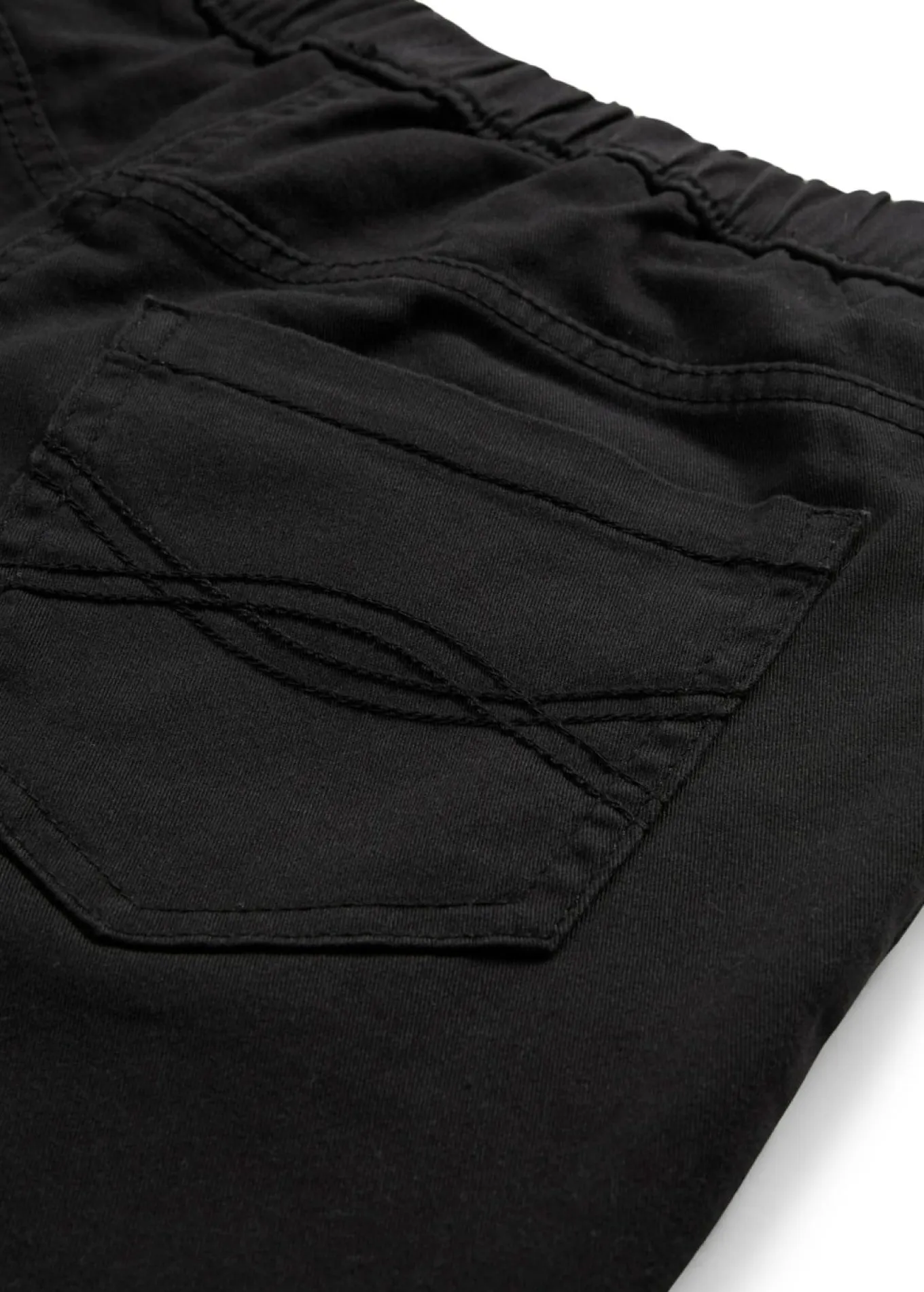 Pantalón capri sin cierre con elástico