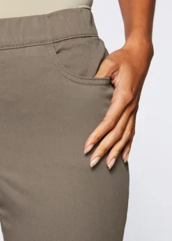 Pantalón capri sin cierre con elástico