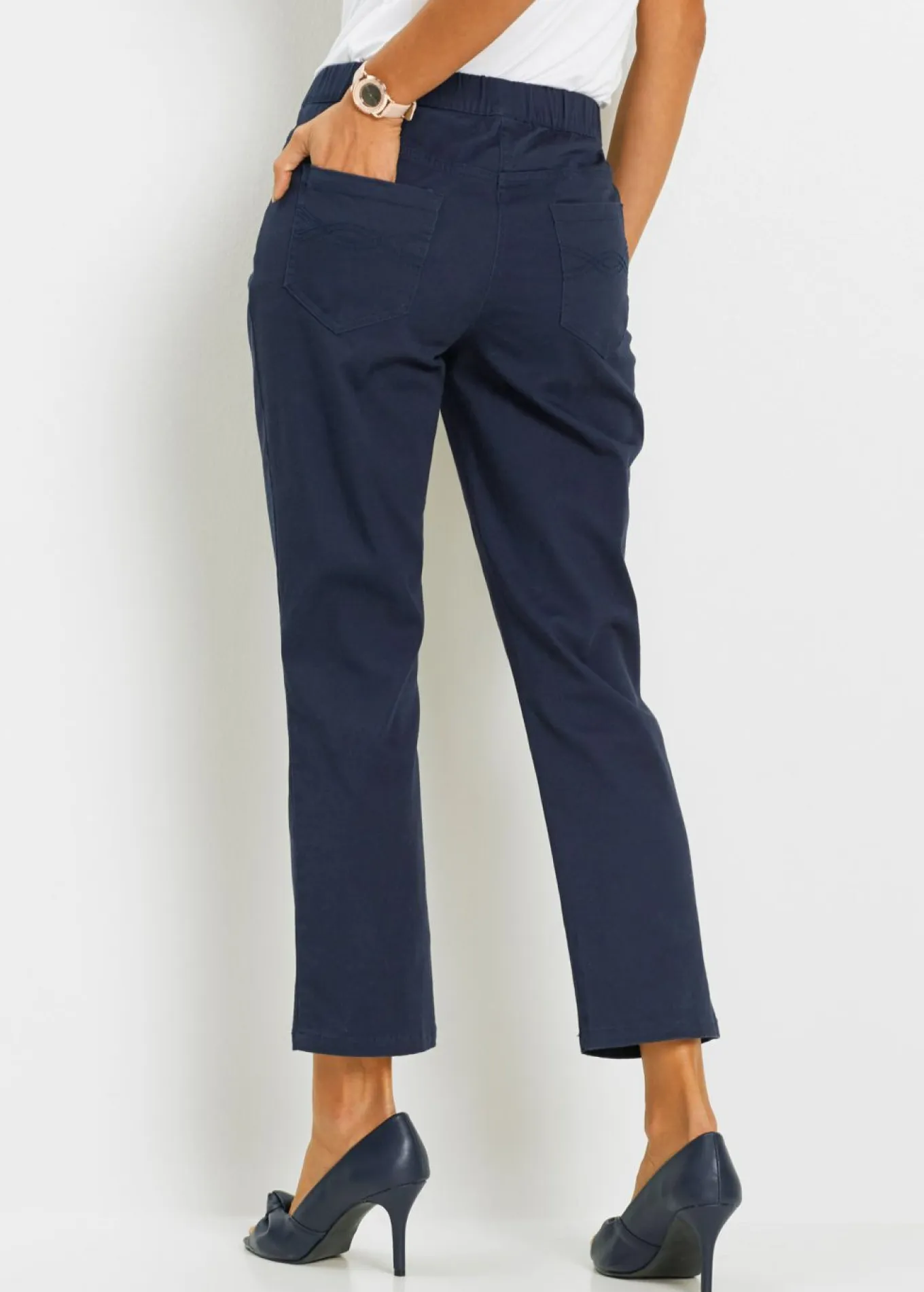 Pantalón capri sin cierre con elástico