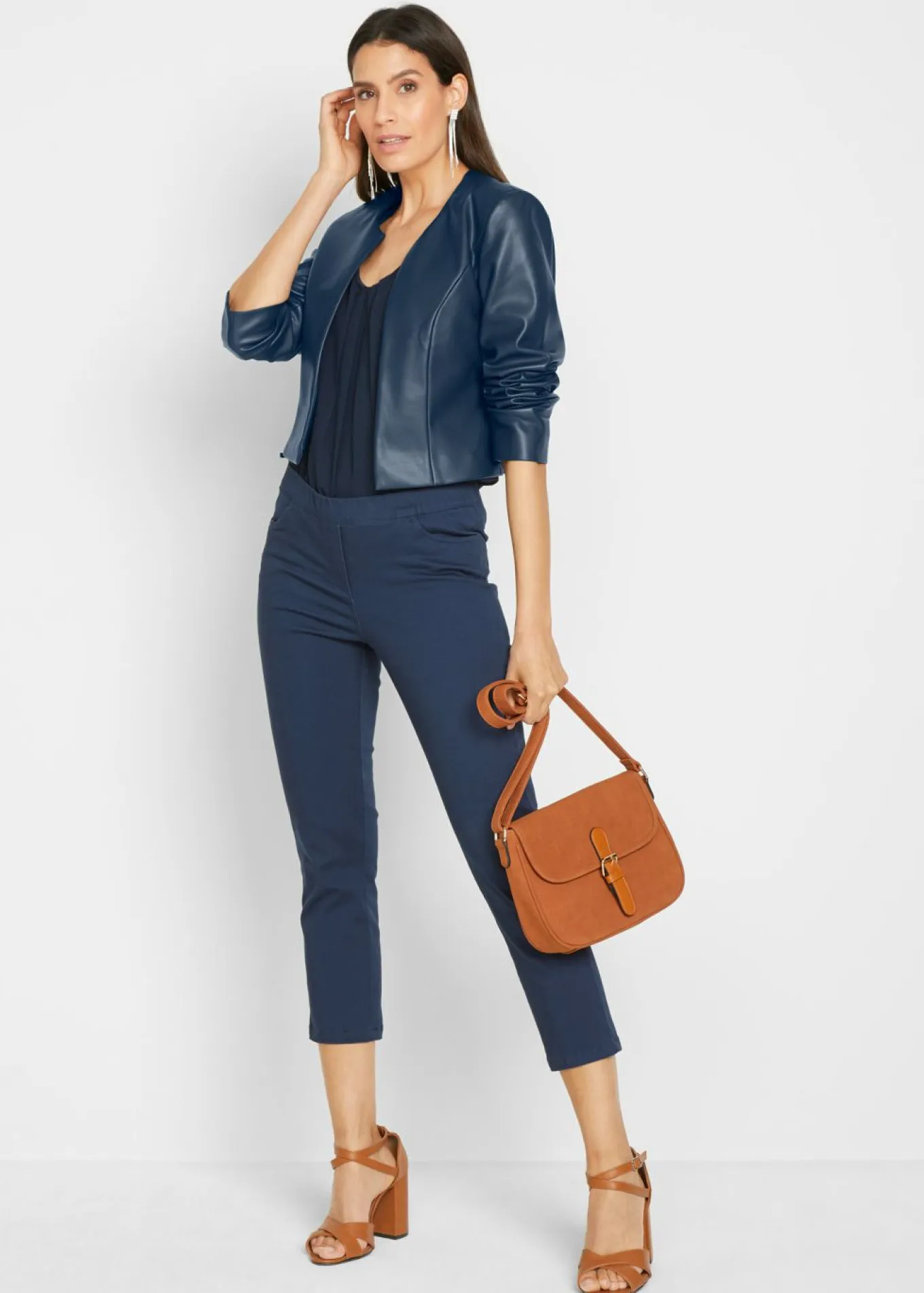 Pantalón capri sin cierre con elástico