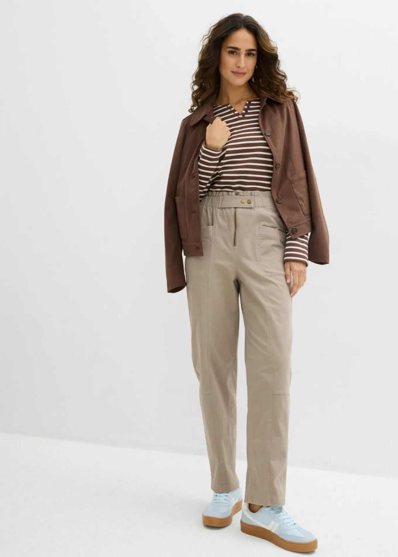 Pantalón cargo de sarga