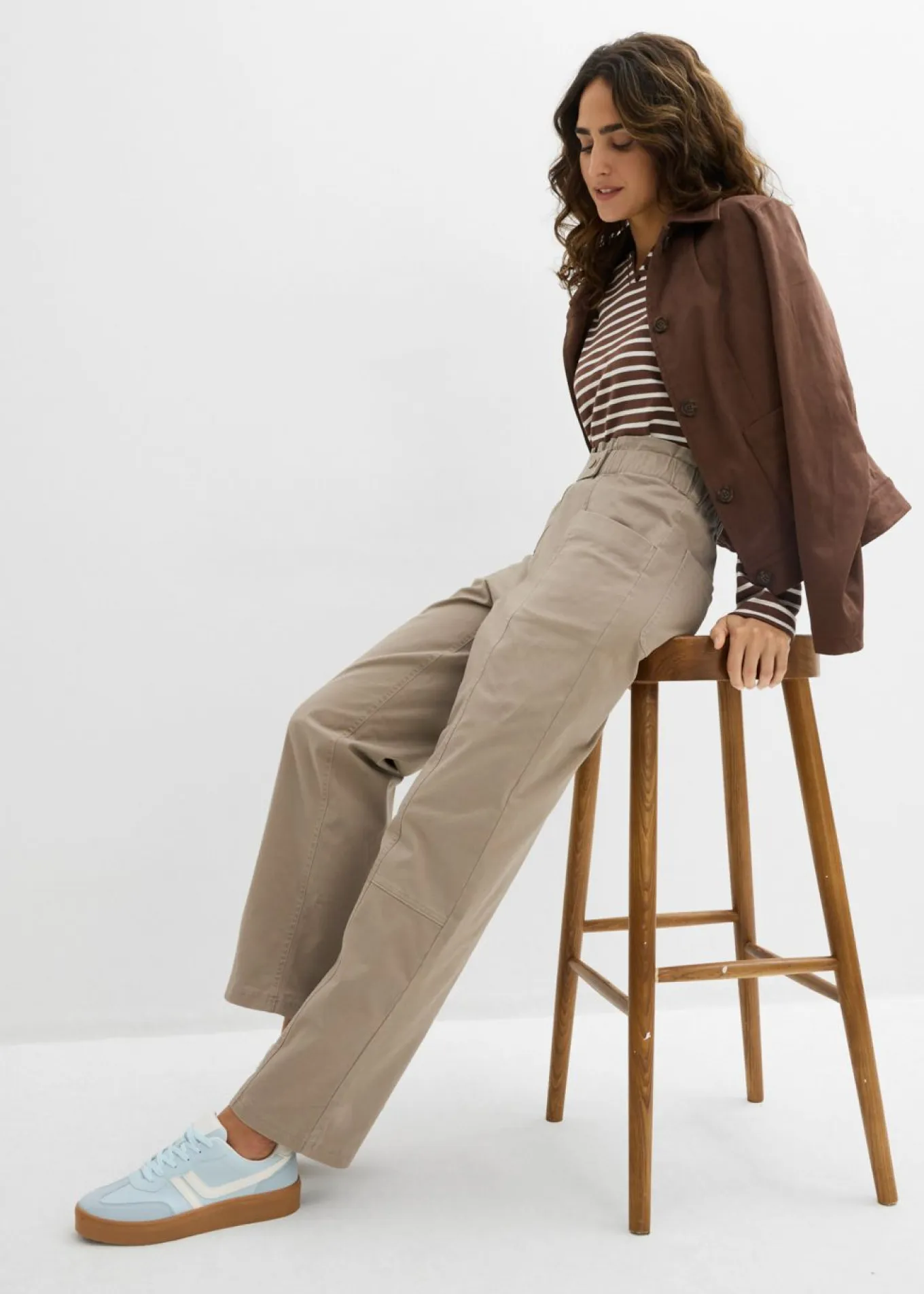 Pantalón cargo de sarga