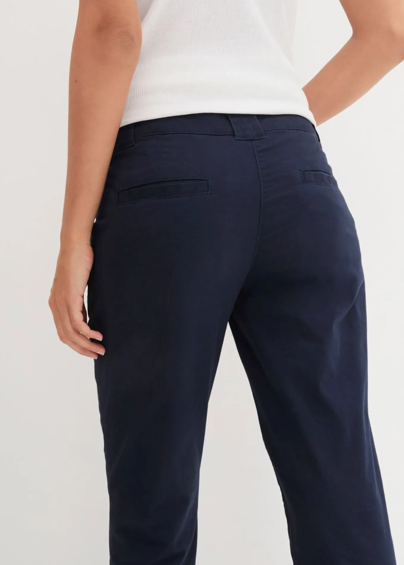 Pantalón chino elástico