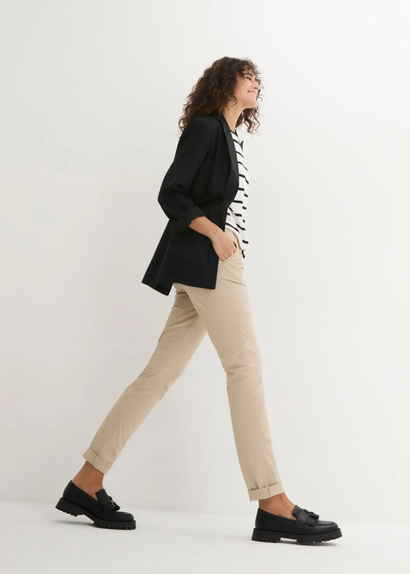 Pantalón chino elástico