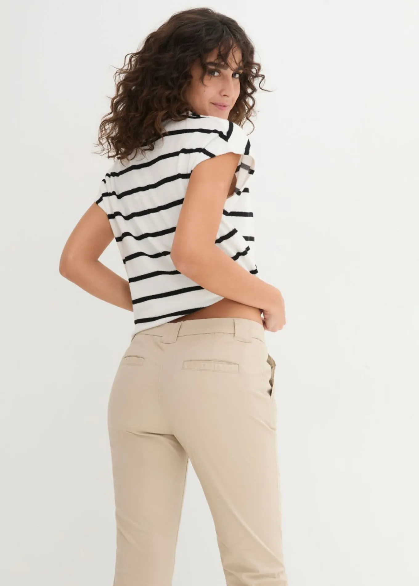 Pantalón chino elástico