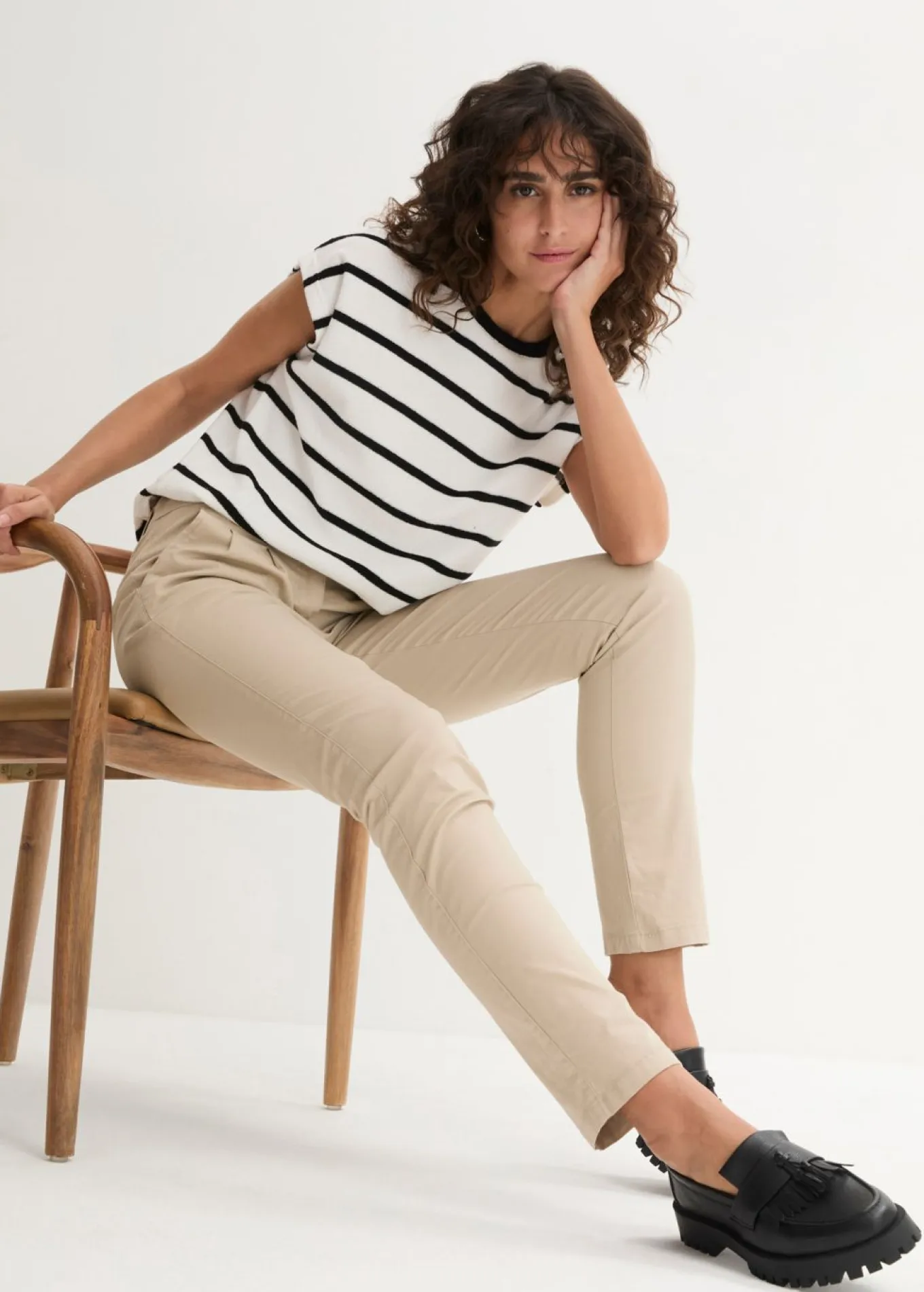 Pantalón chino elástico