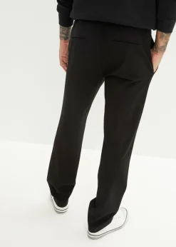 Pantalón chino elástico con corte recto y relajado