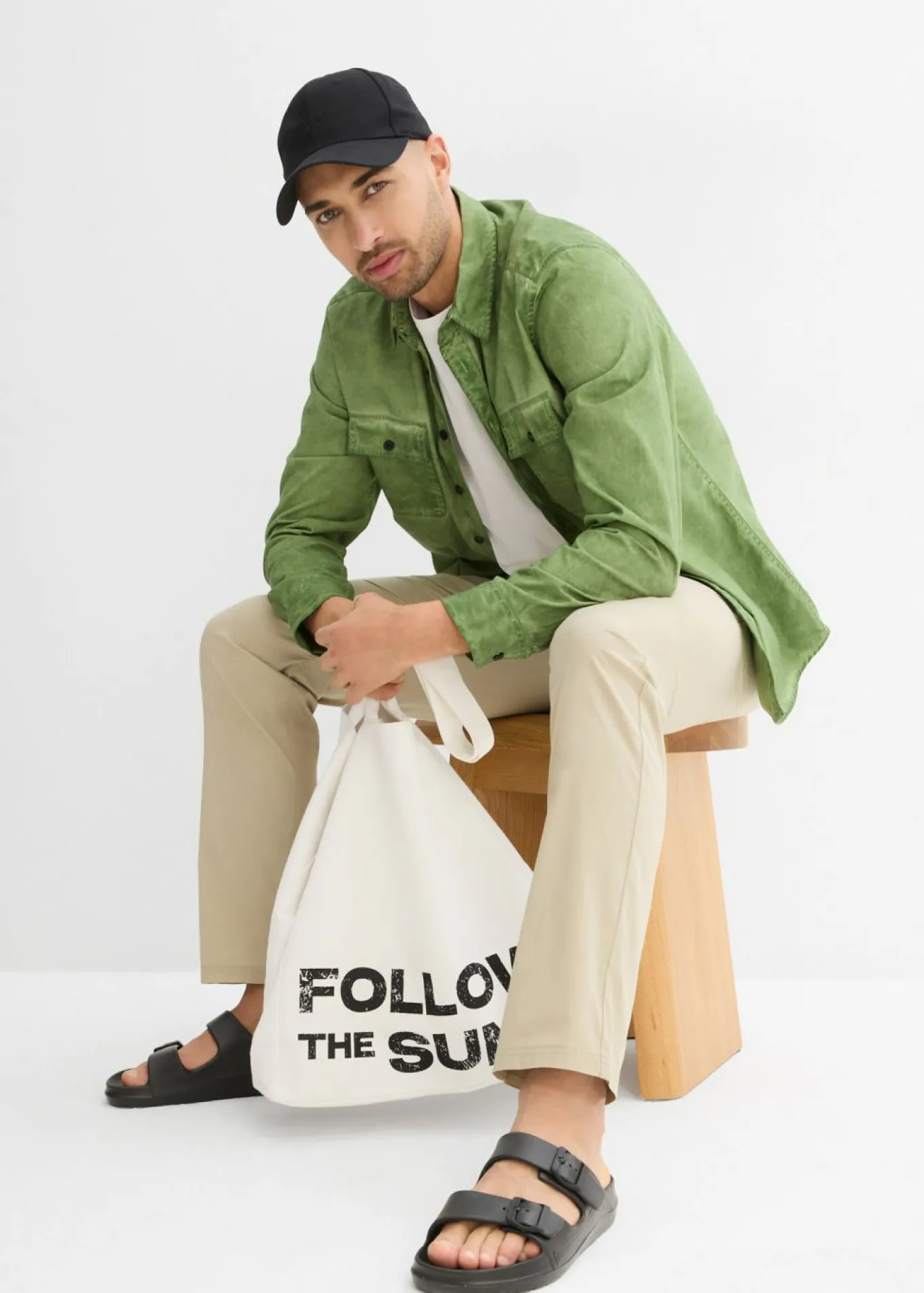 Pantalón chino elástico, regular fit, straight