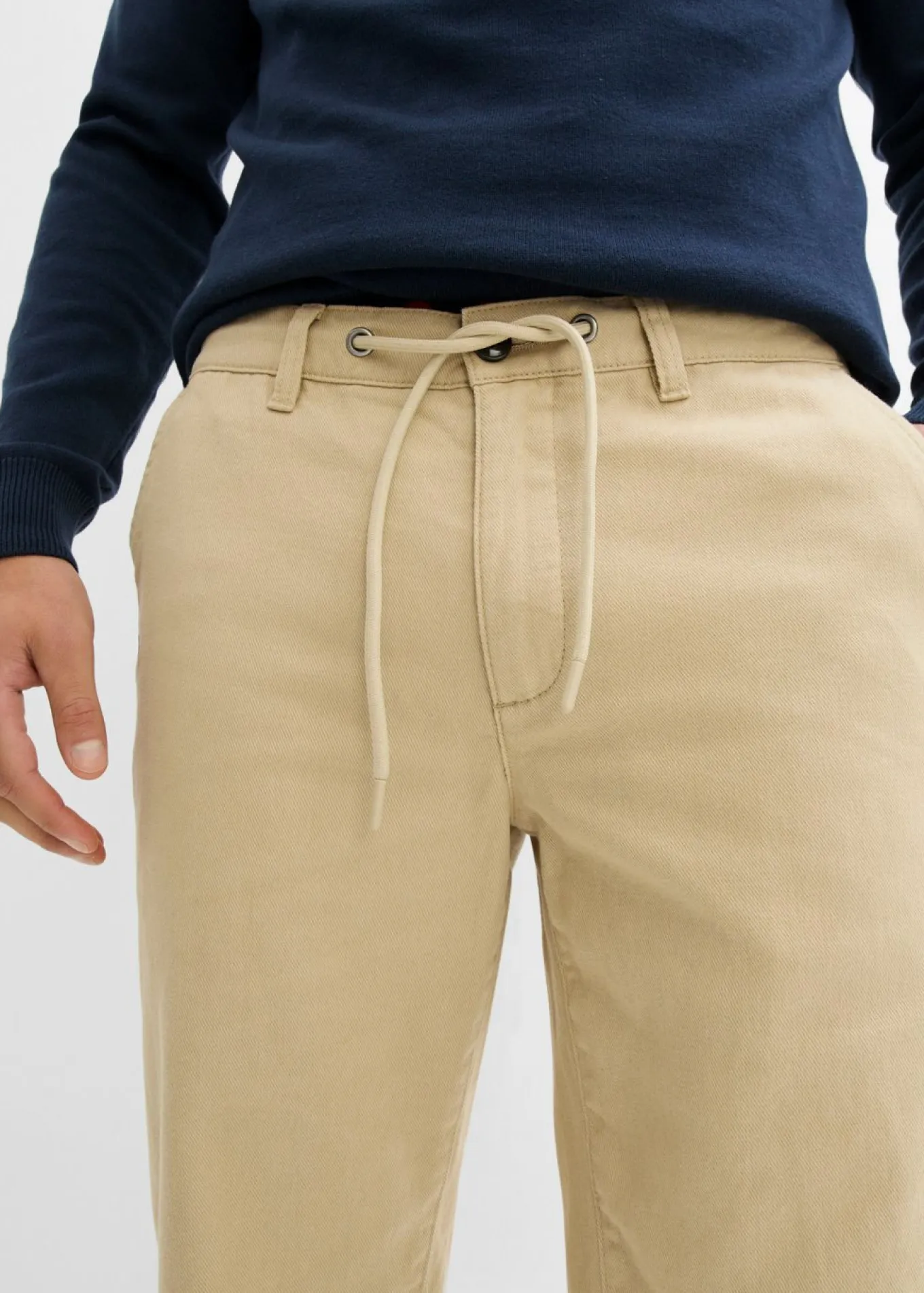 Pantalón chino, relaxed fit, de algodón puro, straight