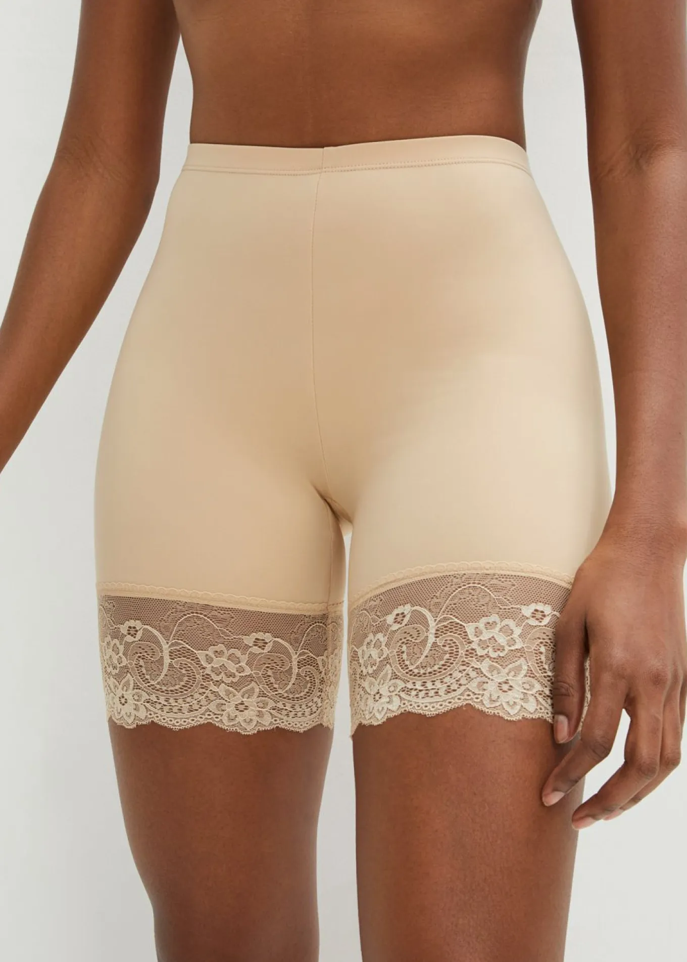 Pantalón ciclista antirrozaduras de poliamida con piernas de encaje