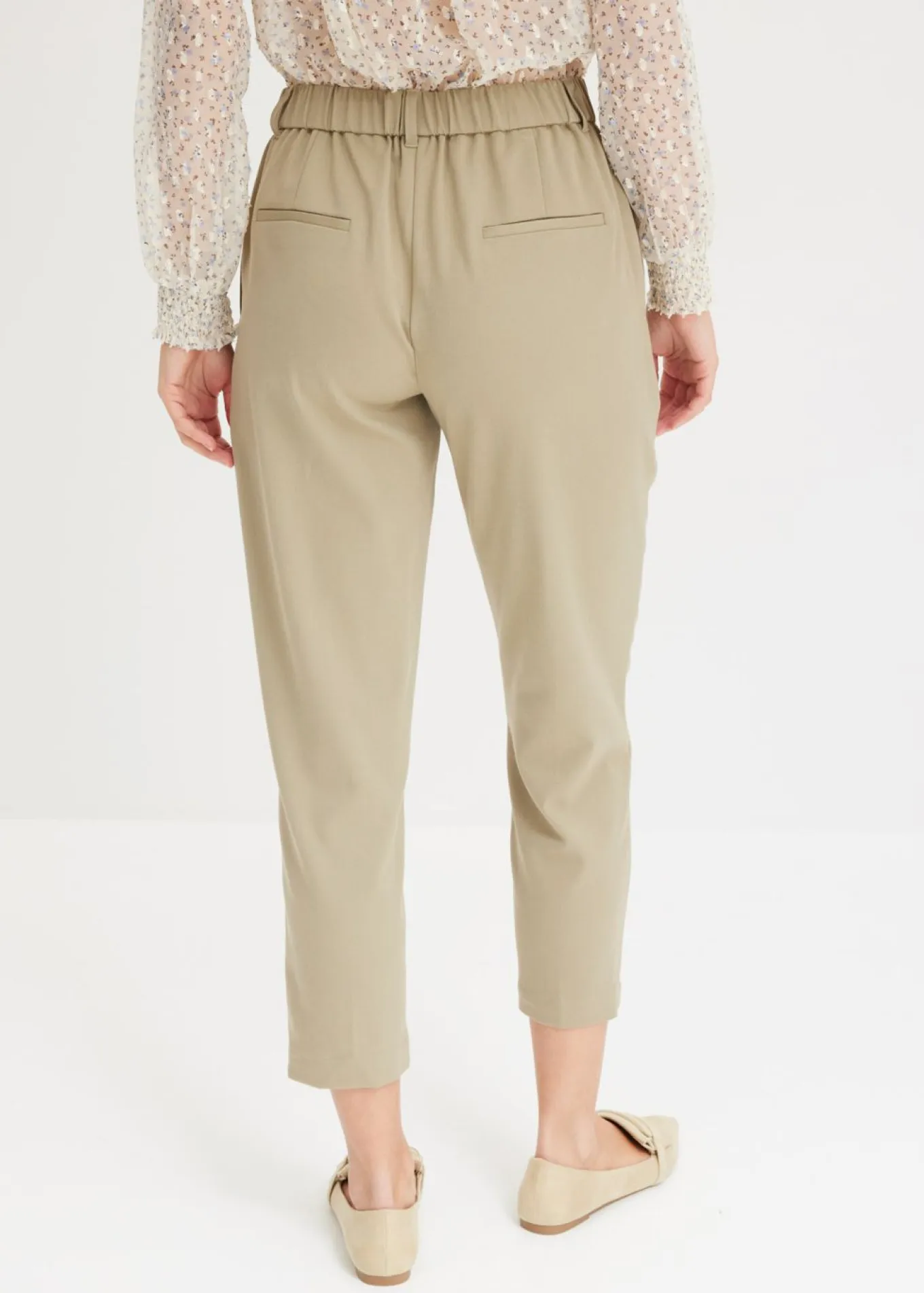Pantalón con cintura cómoda