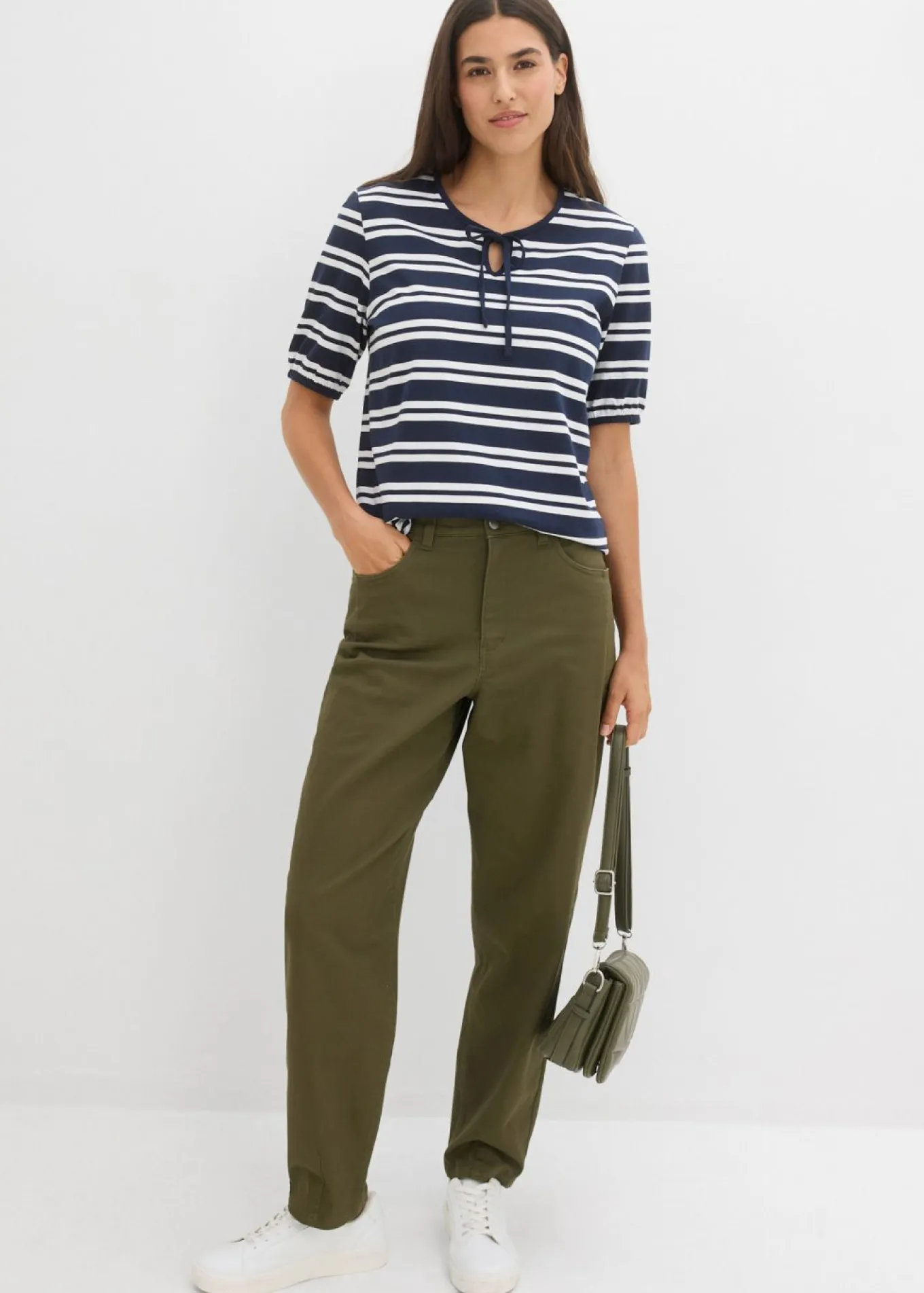 Pantalón con cinturilla cómoda y corte barrel
