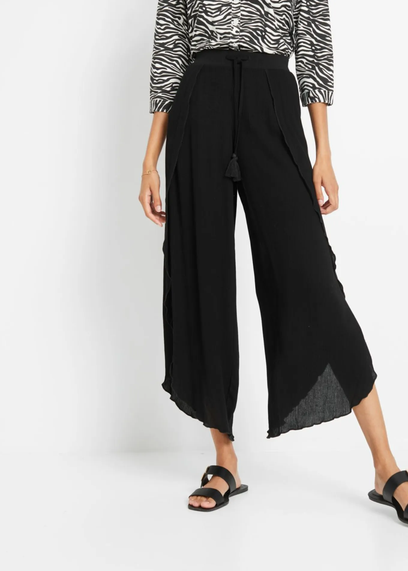 Pantalón con efecto arrugado estructurado
