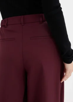 Pantalón con pinzas, cinturilla cómoda y abertura