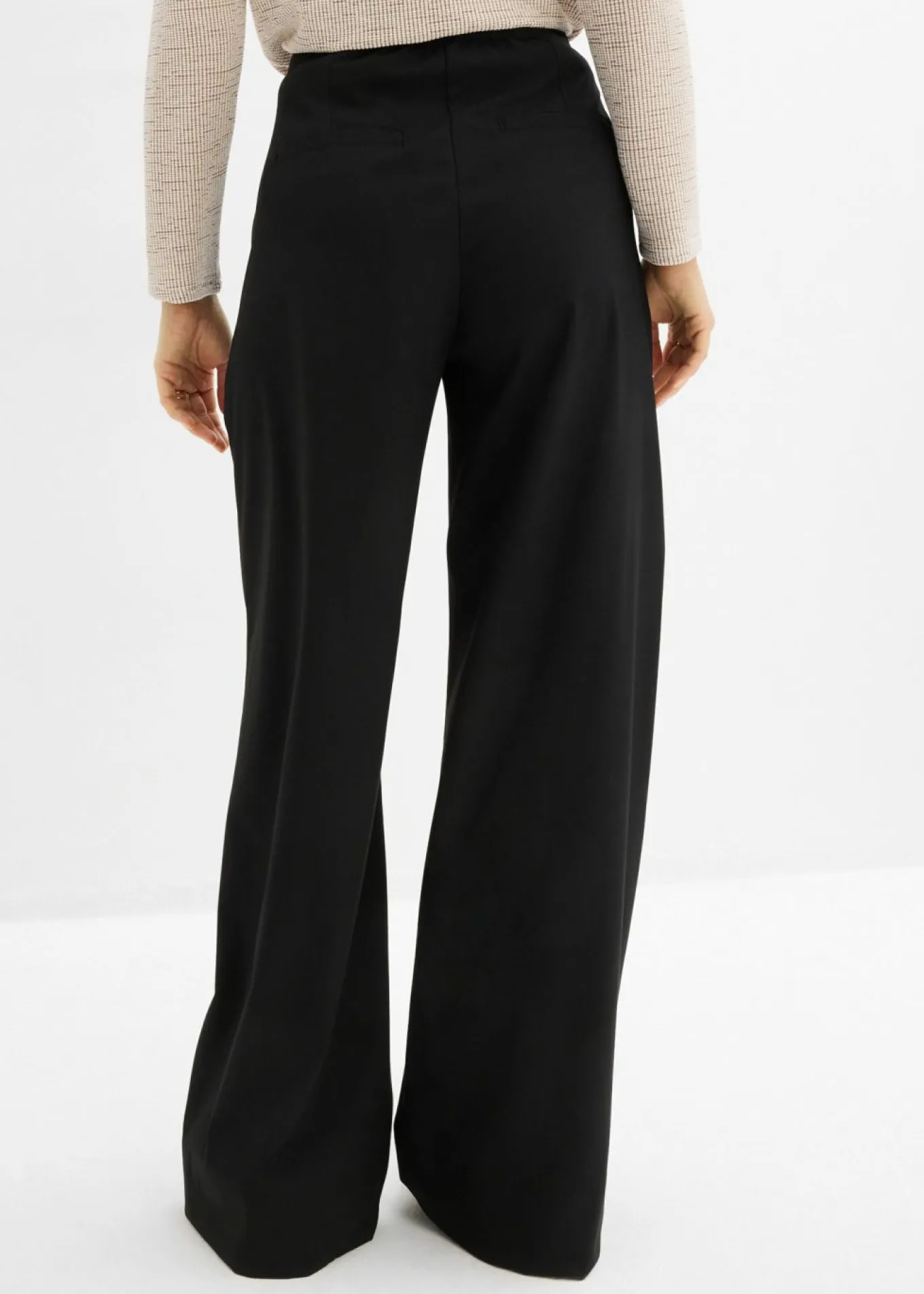Pantalón con pinzas y cinturilla cómoda