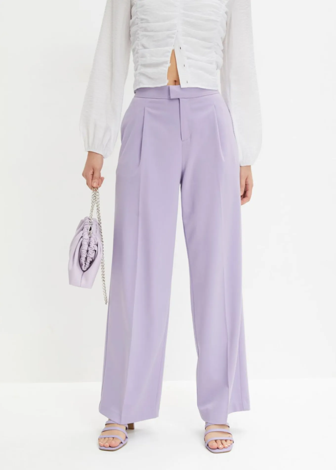 Pantalón con pinzas y cinturilla cómoda