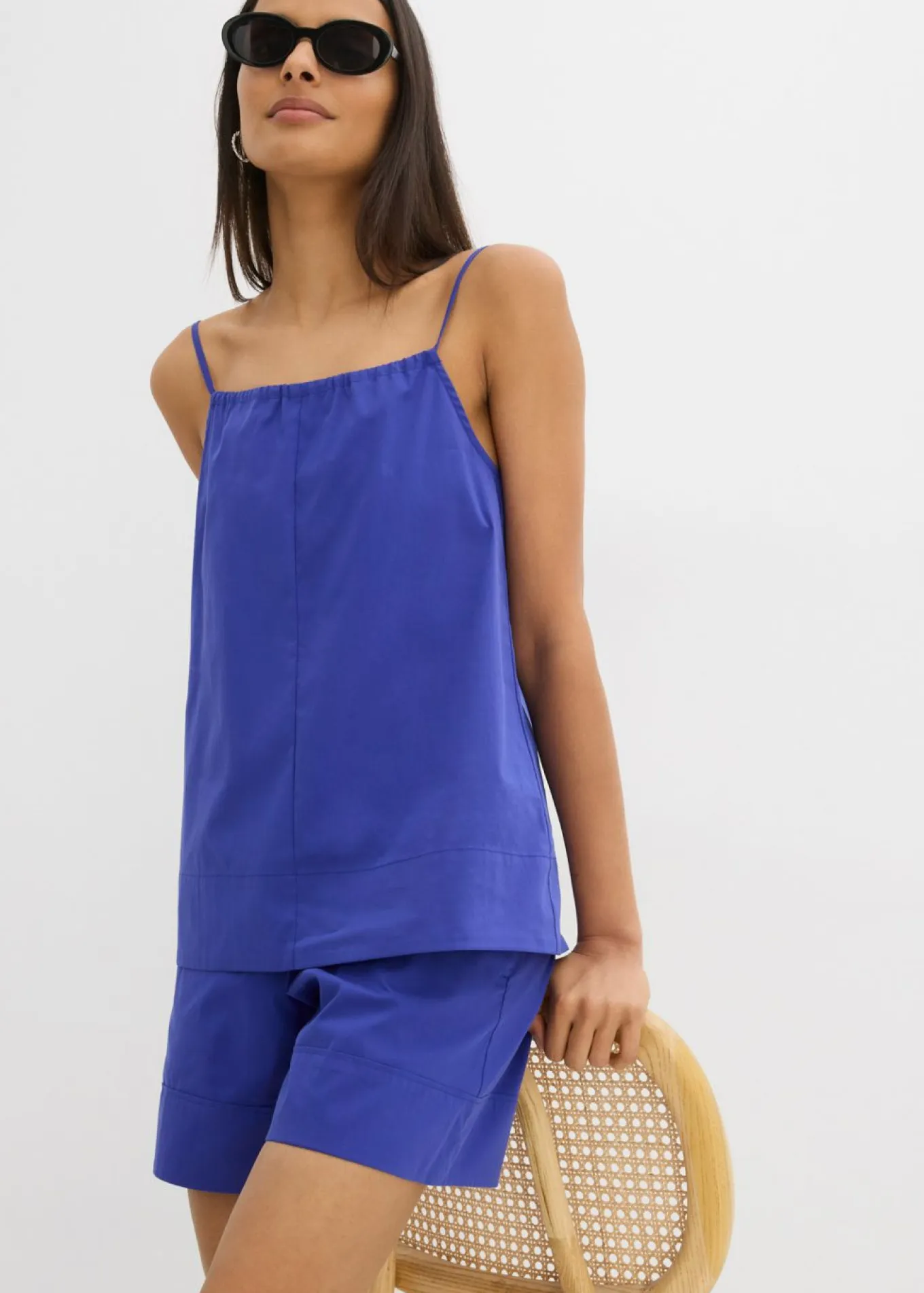 Pantalón corto ancho
