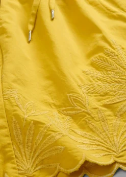 Pantalón corto con contenido de seda