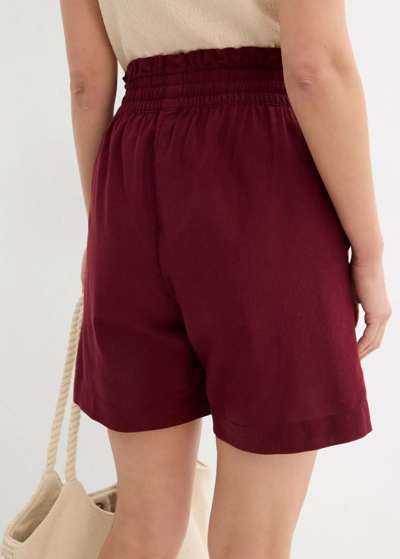 Pantalón corto con lino