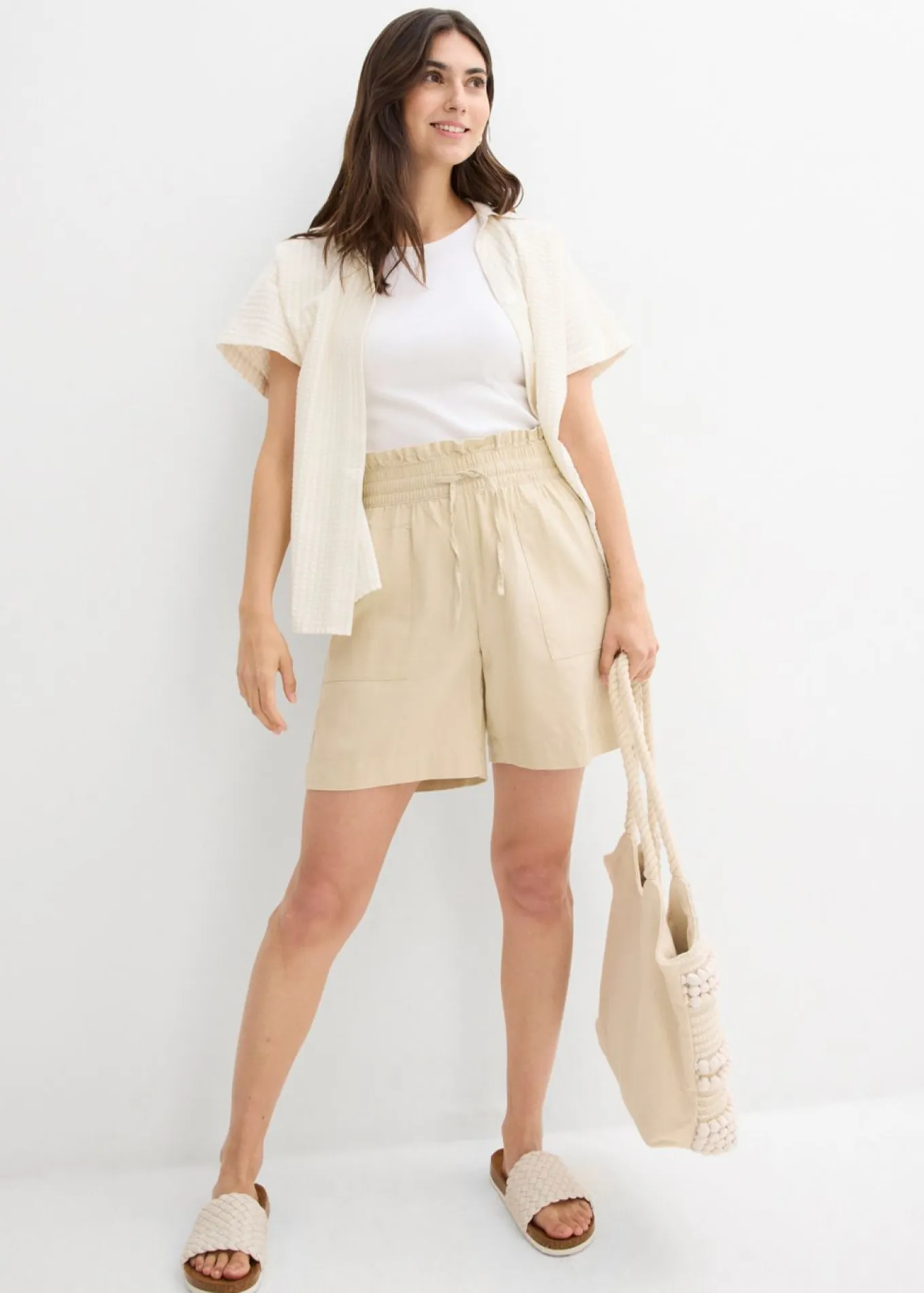 Pantalón corto con lino