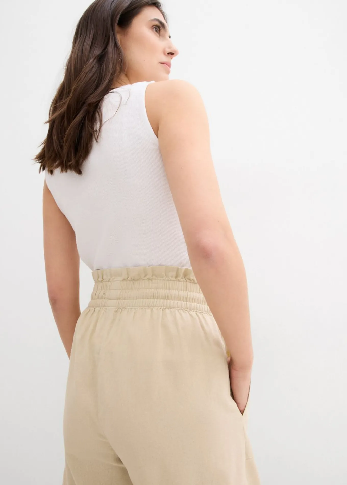 Pantalón corto con lino