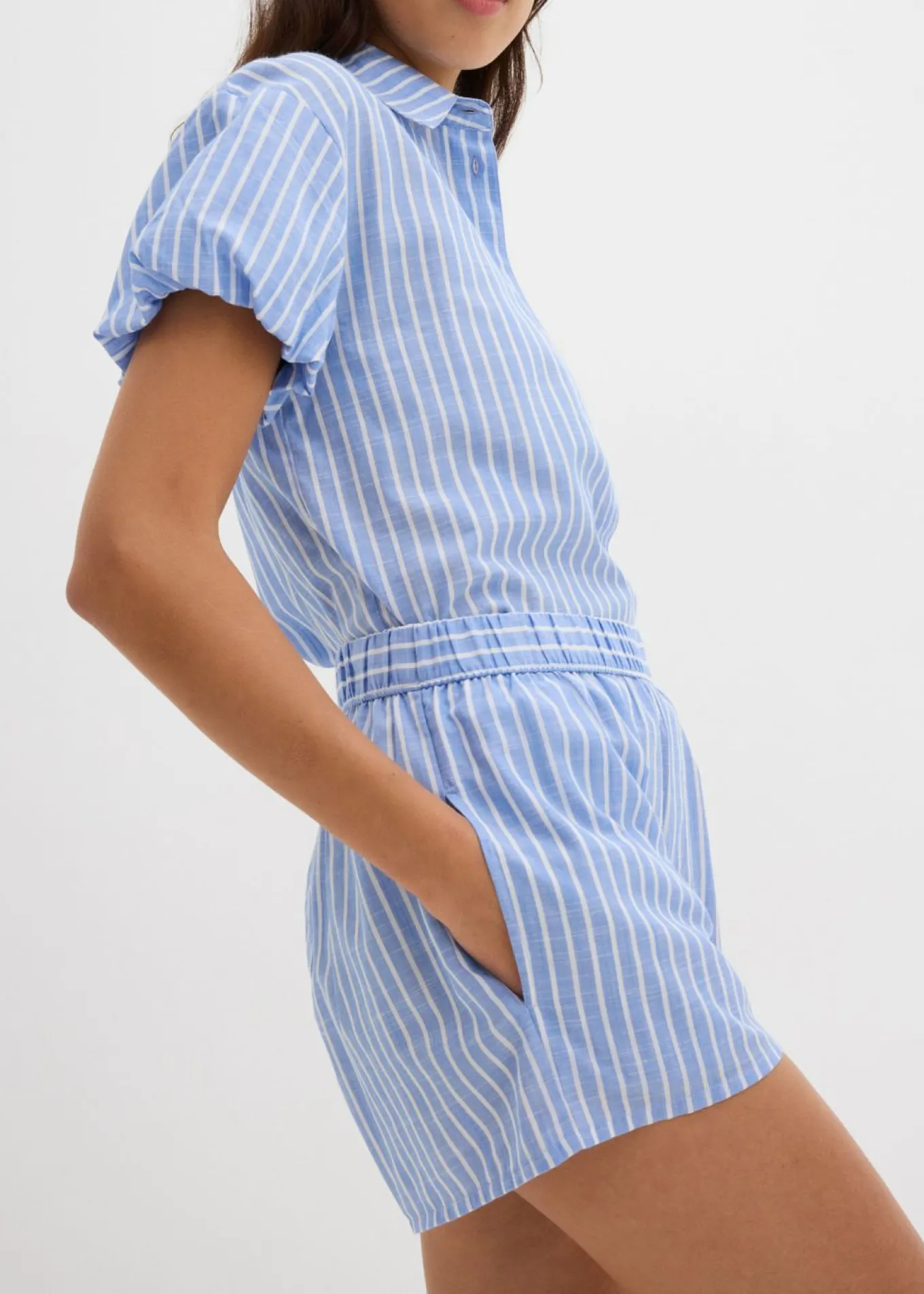Pantalón corto de algodón puro