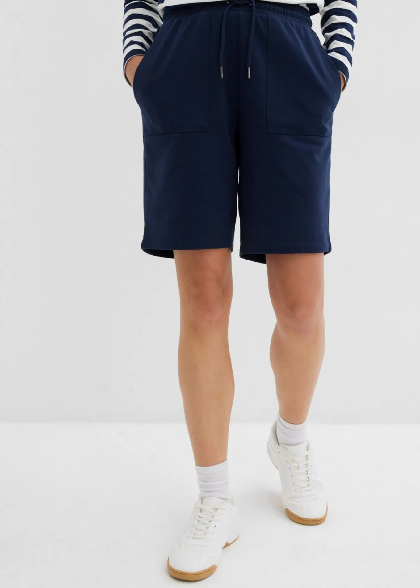 Pantalón corto de chándal con bolsillos
